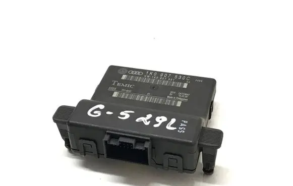 Volkswagen Golf V Gateway control module 1K0907530C 1K0907951