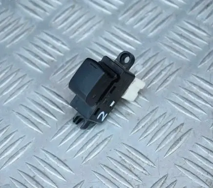 Subaru Forester SH Electric window control switch 9Y09Z