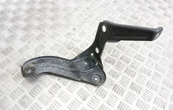 Audi A6 S6 C6 4F Intercooler pipe mounting bracket 4F0145813F