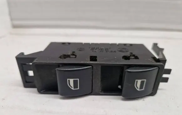 BMW 3 E46 Electric window control switch 61318381514 03120220