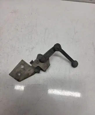 Mercedes-Benz B W247 Rear air suspension level height sensor A2473204604