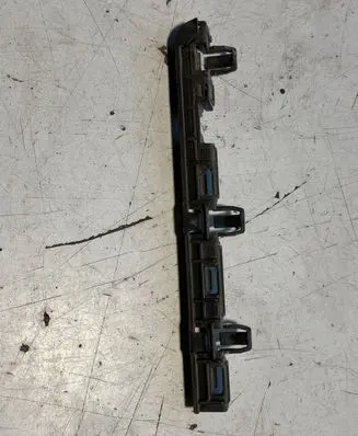 BMW 5 F10 F11 Front bumper mounting bracket 7184776