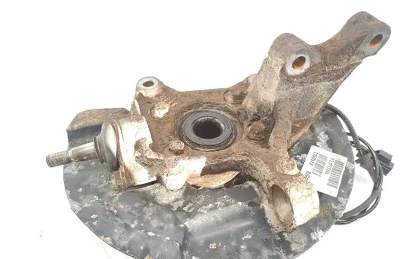 Volvo XC90 Front wheel hub spindle knuckle P31277205 30760562 08630771