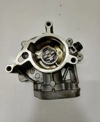 Skoda Octavia Mk3 (5E) Vacuum pump 06K145100B
