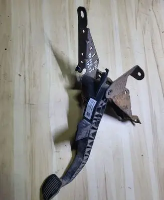 Clutch pedal