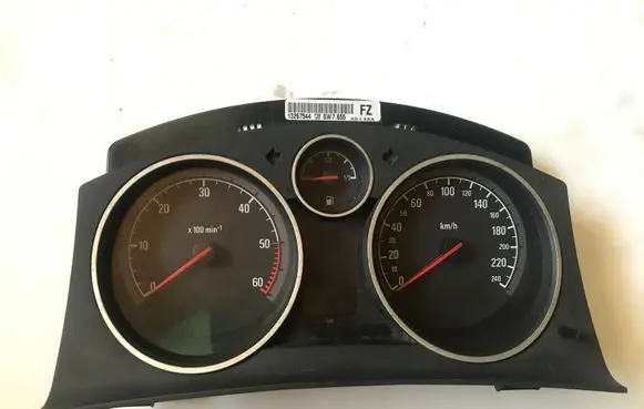 Opel Astra H Speedometer (instrument cluster) 13267544