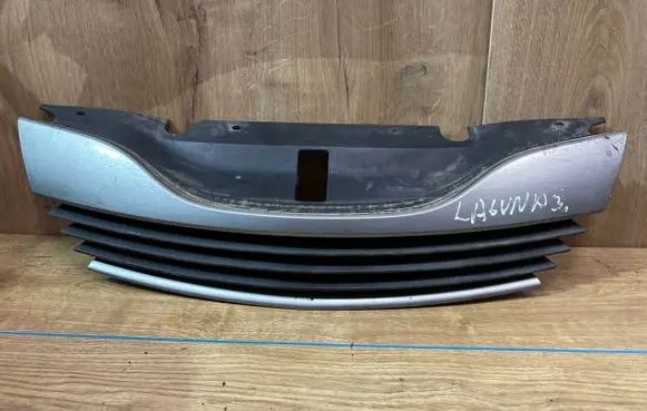 Renault Laguna II Front grill 8200012581