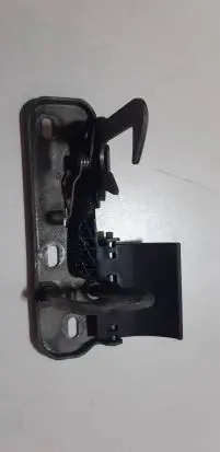 Volkswagen PASSAT B7 Engine bonnet/hood lock/latch loop/hook 3aa823480