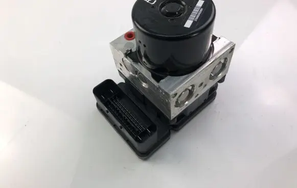 Volvo V60 ABS Pump P31423348