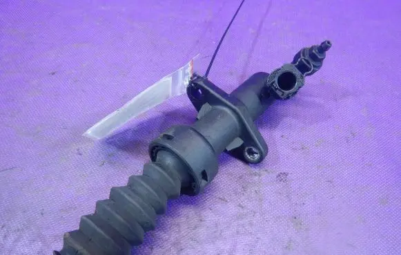 Citroen C5 Clutch slave cylinder 