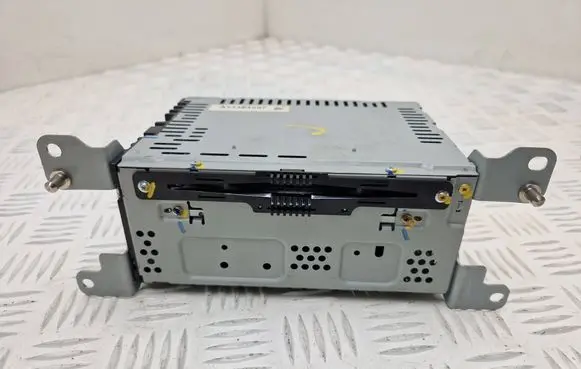 Ford Mondeo MK V Radio/CD/DVD/GPS head unit HS7T19C107PD 10R048384