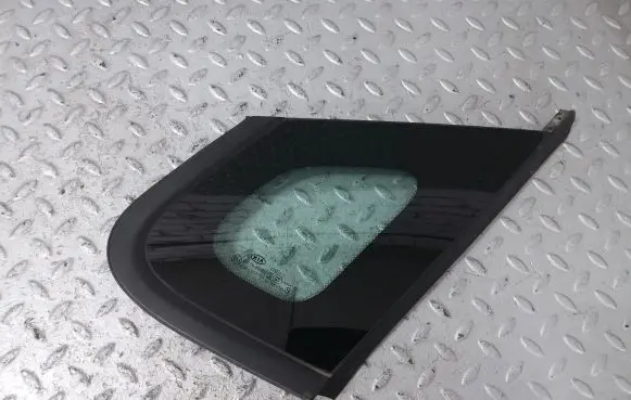 KIA Optima Rear side window 87820D4010 87820D4000