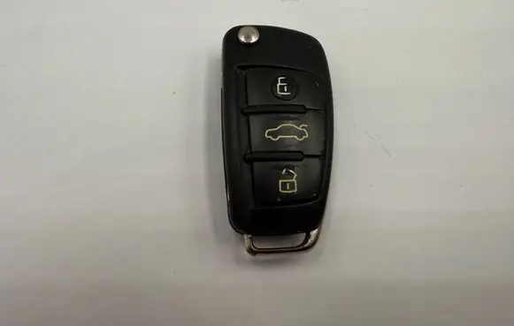 Audi A3 S3 8P Ignition key/card 8P0837220D