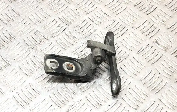 Opel Vectra C Front door upper hinge 