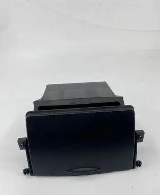 Mitsubishi L200 Glove box frame