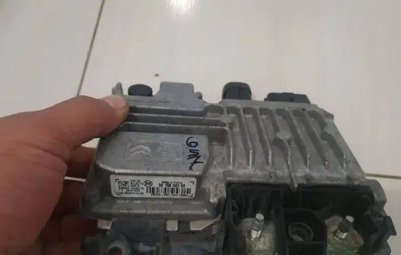 Citroen C3 Other control units/modules 9810858280