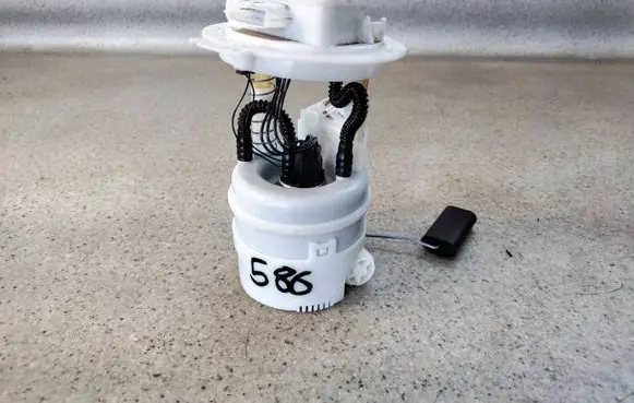 Renault Megane IV In-tank fuel pump 172025527R05 172025527R