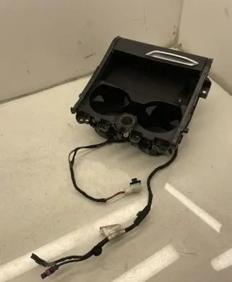 BMW X5 G05 Cup holder front 5A010B7 8719905