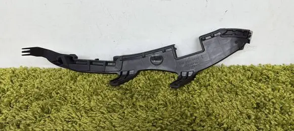 Volvo XC40 Headlight/headlamp mounting bracket 31655959
