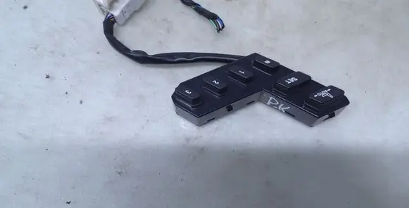 SsangYong Rexton Seat memory switch 8540008B00