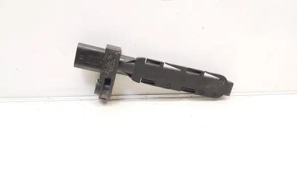 BMW 2 F45 Crankshaft position sensor 7806782
