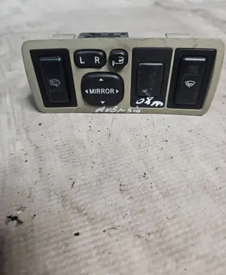 Wing mirror switch