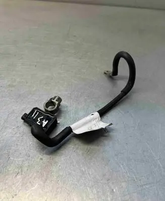 Audi A3 S3 A3 Sportback 8P Battery relay fuse 1k0915181f