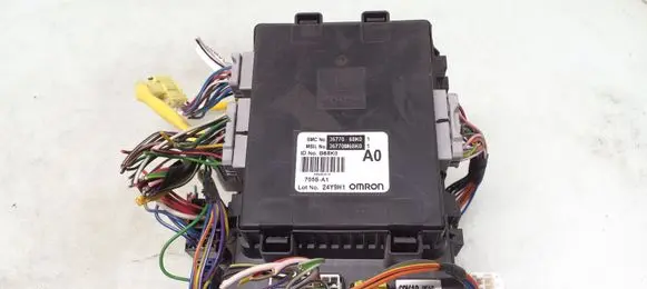 Nissan Pixo Fuse module 3677068K0 36770M68K0