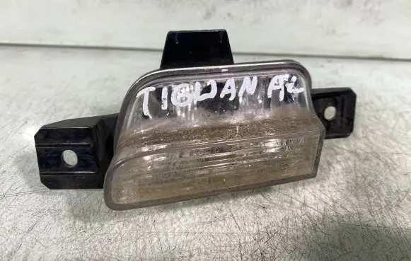 Volkswagen Tiguan Reverse light 5n0941072