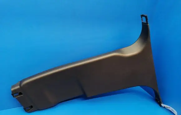 (B) pillar trim (bottom)