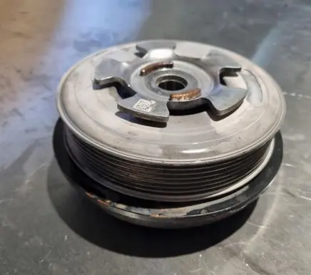 Mercedes-Benz S W222 Crankshaft pulley A6420302003