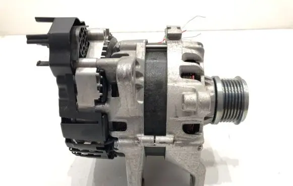 Renault Captur II Generator/alternator 2310A1749R
