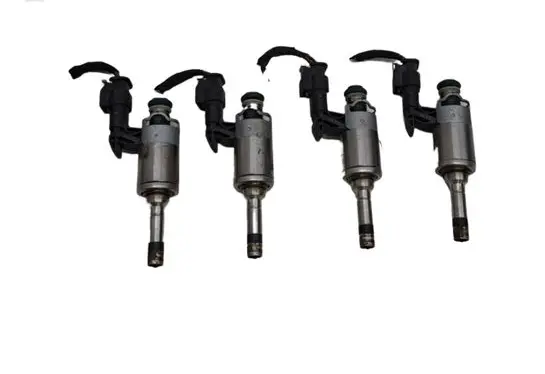 Volkswagen Golf VII Fuel injectors set 0261500374