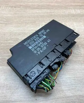 Mercedes-Benz C W202 Comfort/convenience module 2028201026 05072041