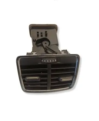 Audi Q3 8U Rear air vent grill 8U0819203