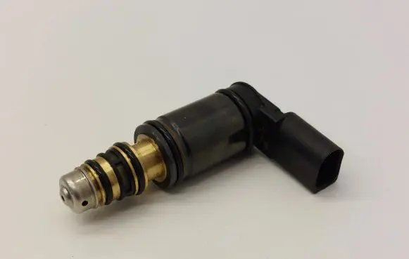 Volkswagen PASSAT B8 Valve 