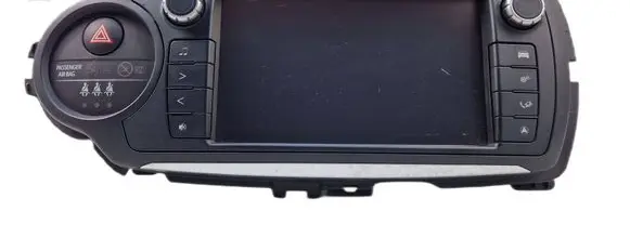 Toyota Yaris Radio/CD/DVD/GPS head unit 861400D100