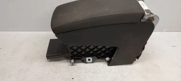 Volkswagen PASSAT B6 Armrest 3C0864207