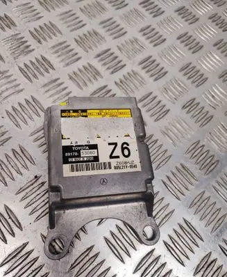 Lexus IS 220D-250-350 Airbag control unit/module 8917053080