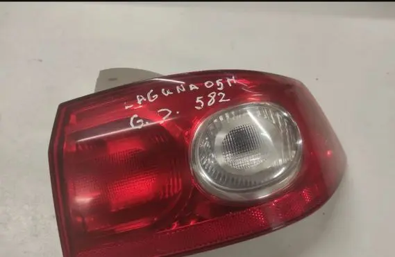 Renault Laguna II Rear/tail lights B74PH2REN