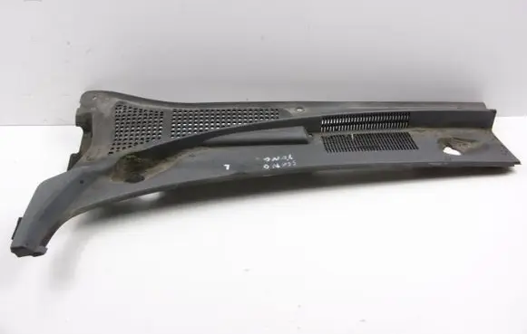 Wiper trim