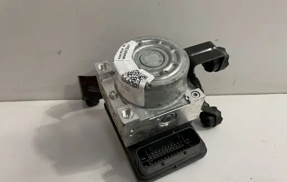 BMW M4 F82 F83 ABS Pump 8099563 8096587