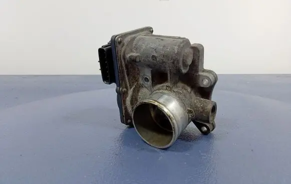 Toyota Auris 150 Throttle body valve 26100-0N030