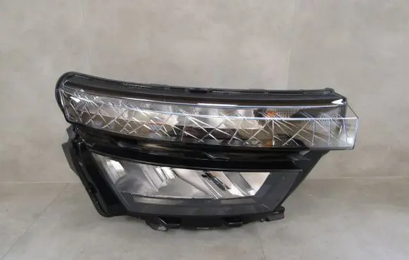 Skoda Kamiq Headlight/headlamp 658941016 0021383305 175PL10516