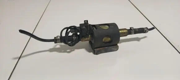 BMW X5 E53 Webasto auxiliary heater fuel pump 