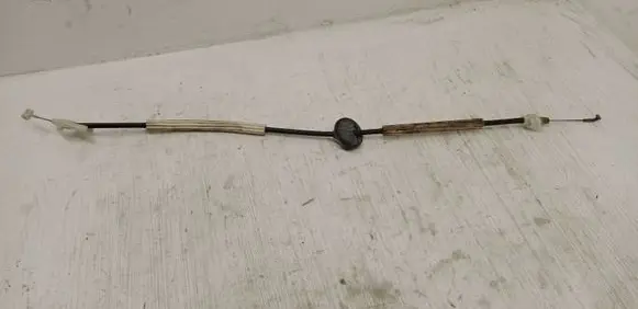 Volkswagen Touareg I Front door cable line 