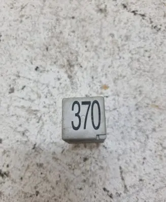 Audi A4 S4 B5 8D Other relay 8D0951253