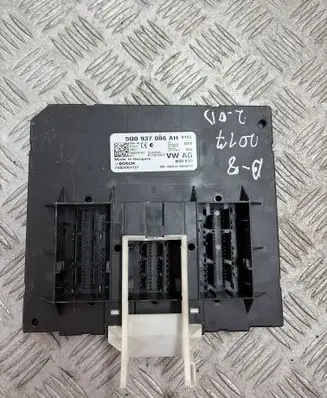 Volkswagen PASSAT B8 Comfort/convenience module 5Q0937086AH