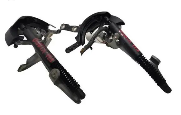 Tailgate/trunk/boot hinge