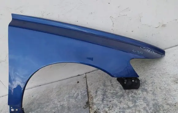 Volvo V50 Fender